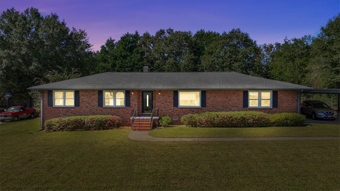 104 Pine Tree Lane Anderson, SC 29625 - Photo 4 of 46