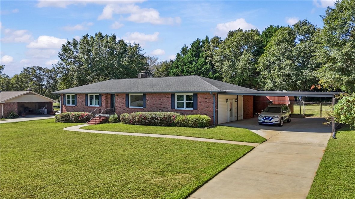 104 Pine Tree Lane Anderson, SC 29625 - Photo 6 of 46