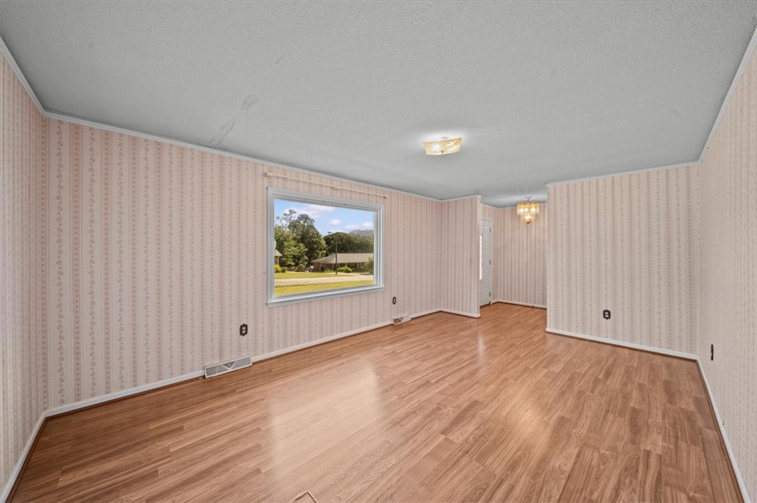 104 Pine Tree Lane Anderson, SC 29625 - Photo 9 of 46