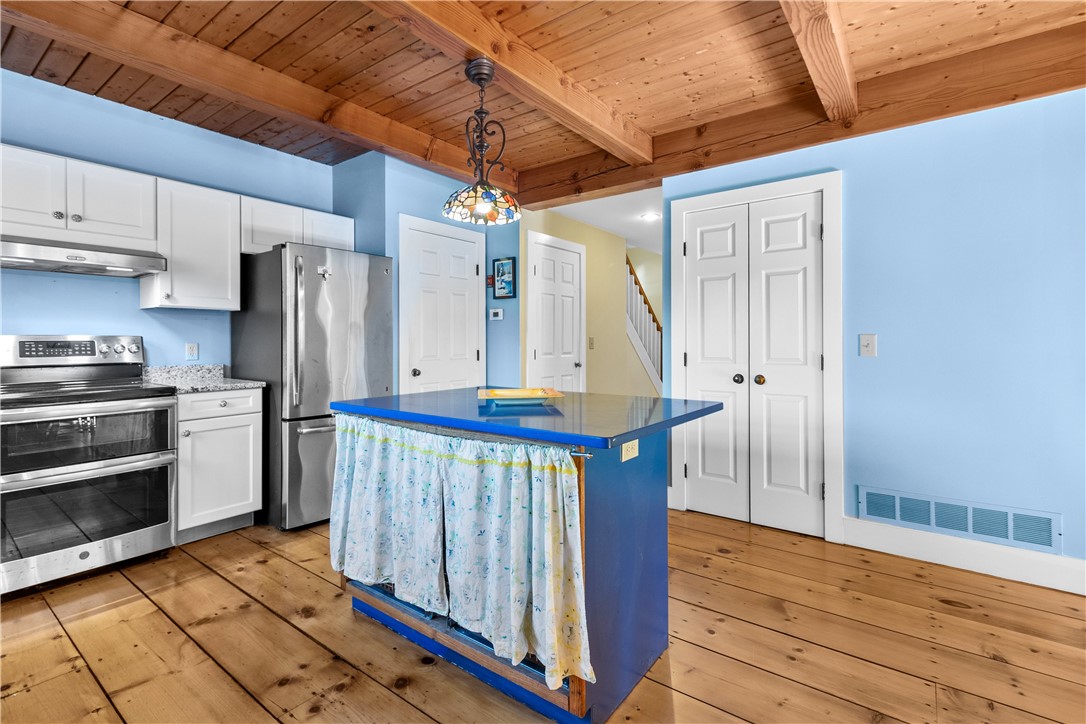 377 Stone Church Road Tiverton, RI 02878 - Photo 18 of 48