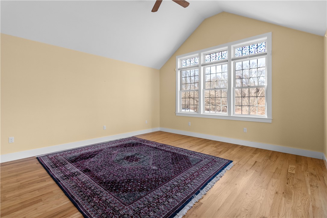 377 Stone Church Road Tiverton, RI 02878 - Photo 19 of 48
