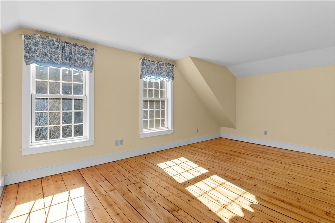 377 Stone Church Road Tiverton, RI 02878 - Photo 27 of 48