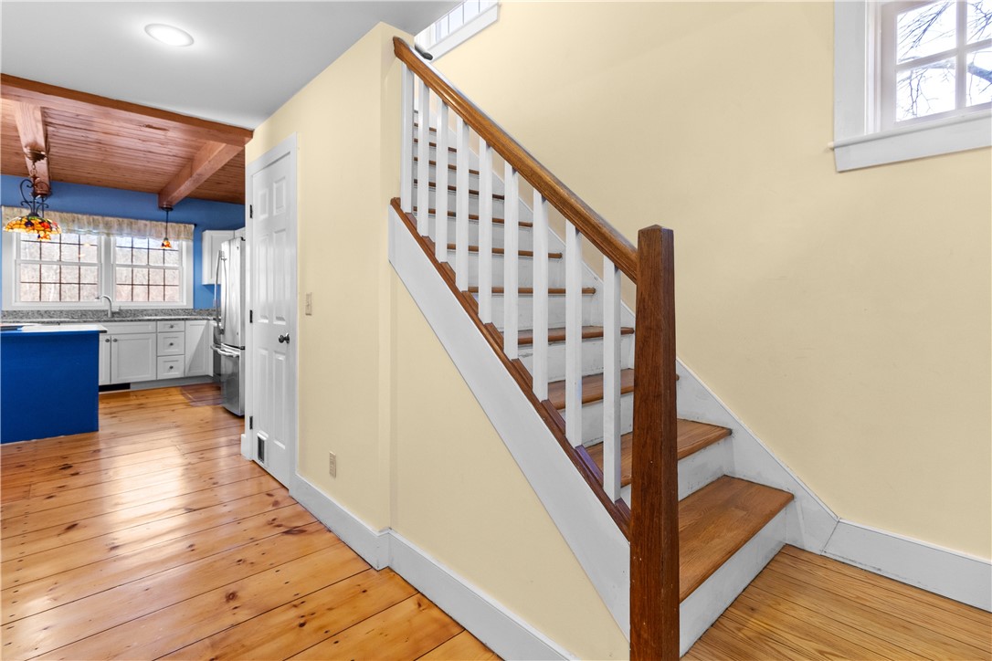 377 Stone Church Road Tiverton, RI 02878 - Photo 33 of 48