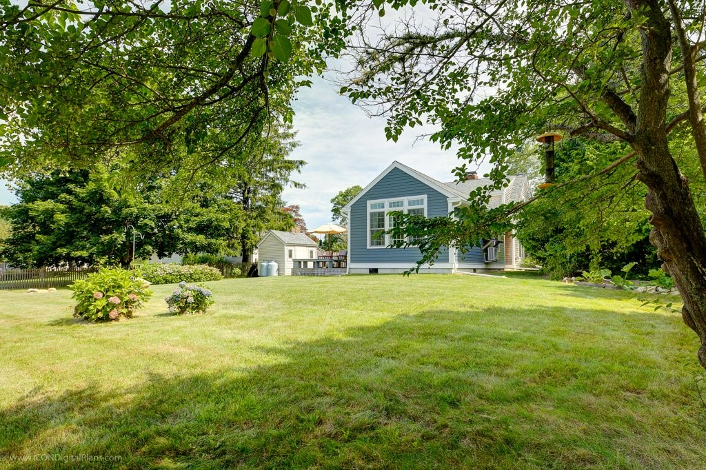 377 Stone Church Road Tiverton, RI 02878 - Photo 7 of 48