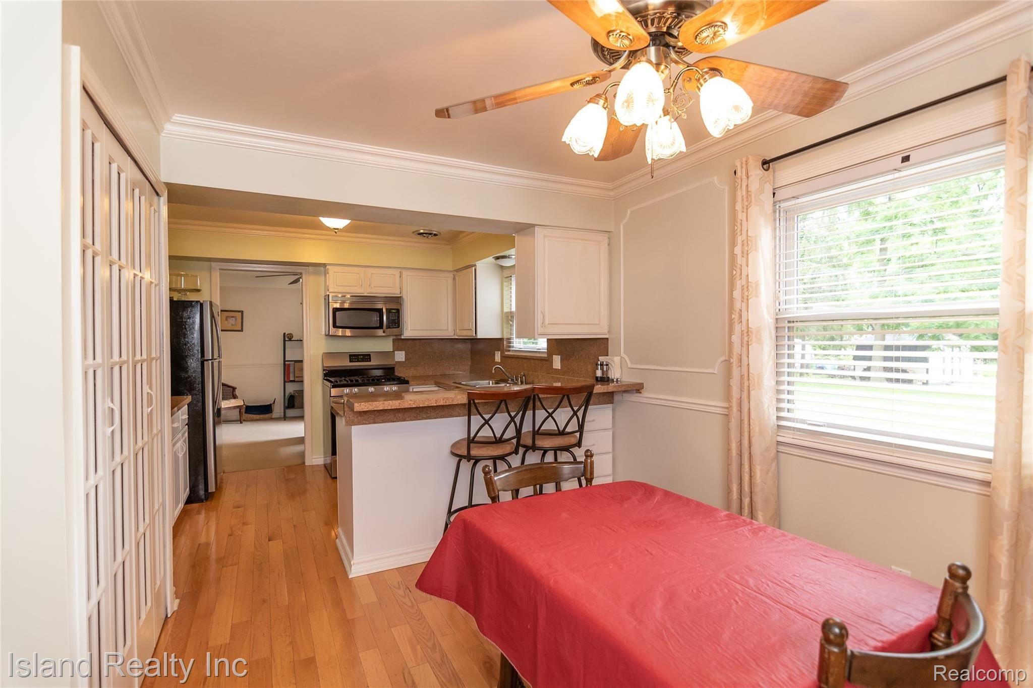 7645 Ferry Road Grosse Ile, MI 48138 - Photo 23 of 39 DSC_5975.jpg