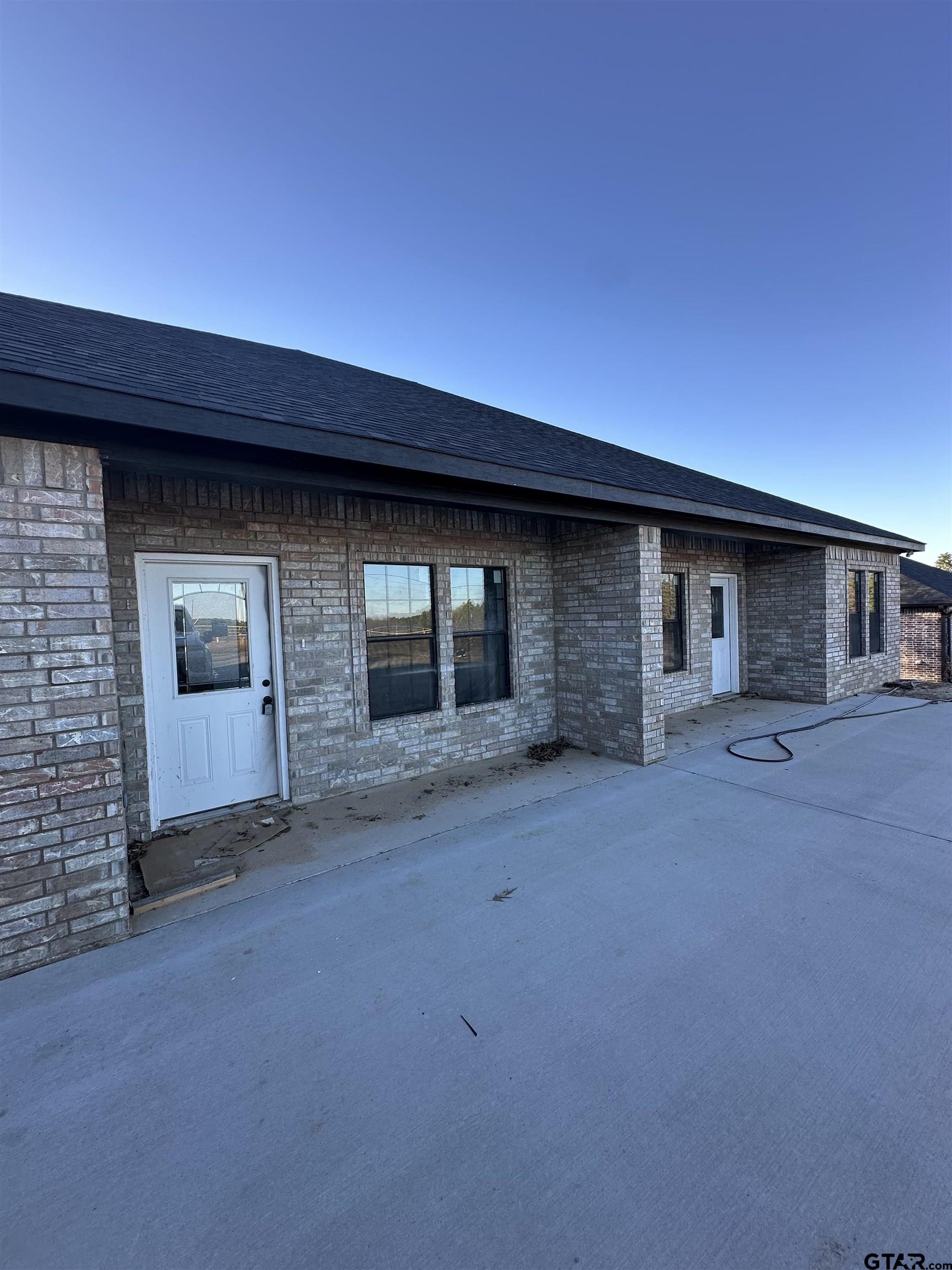 9839 County Road 35 Tyler, TX 75706 - Photo 12 of 12 front view of a house with a street