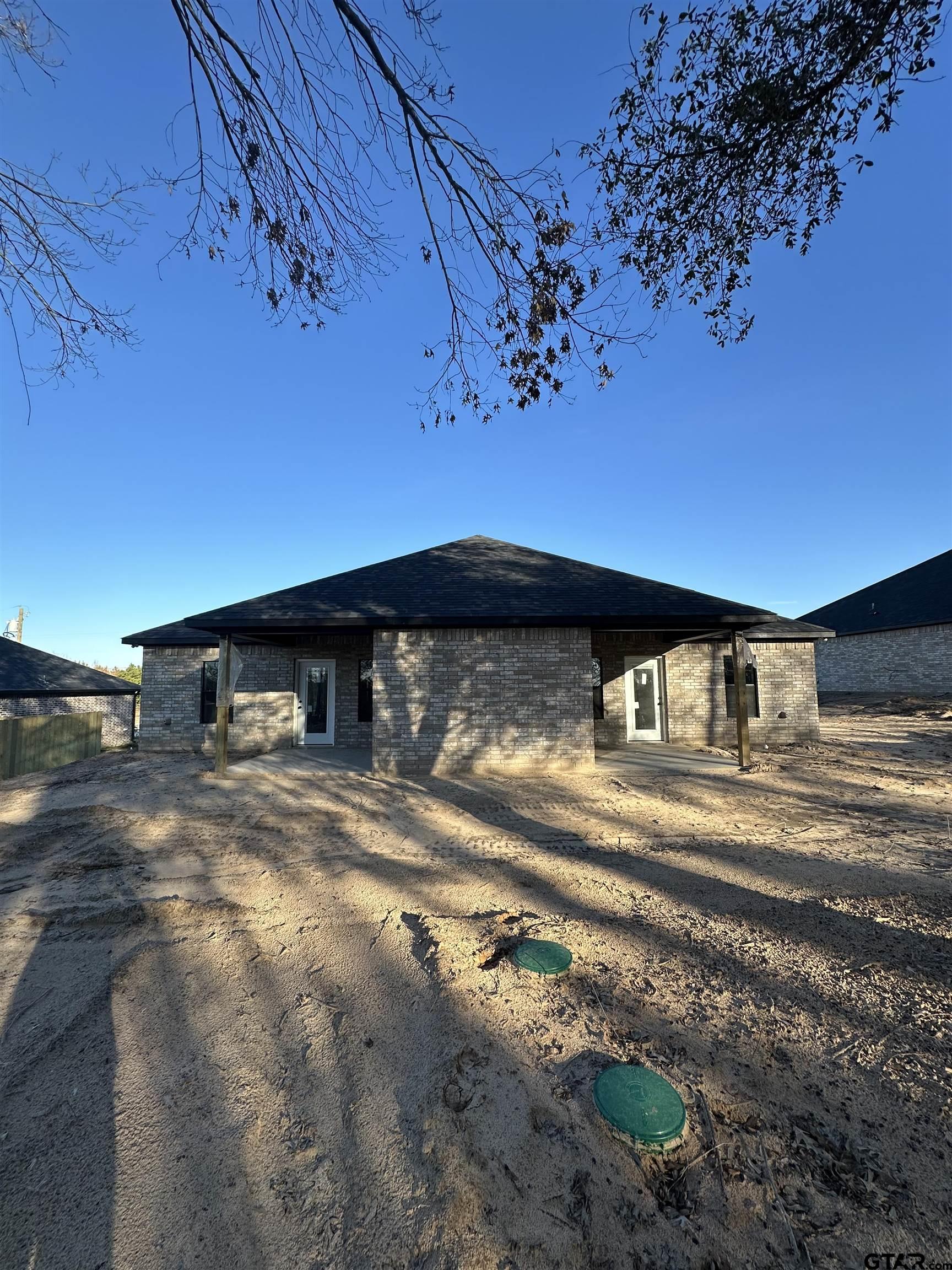 9839 County Road 35 Tyler, TX 75706 - Photo 9 of 12 a front view of a house