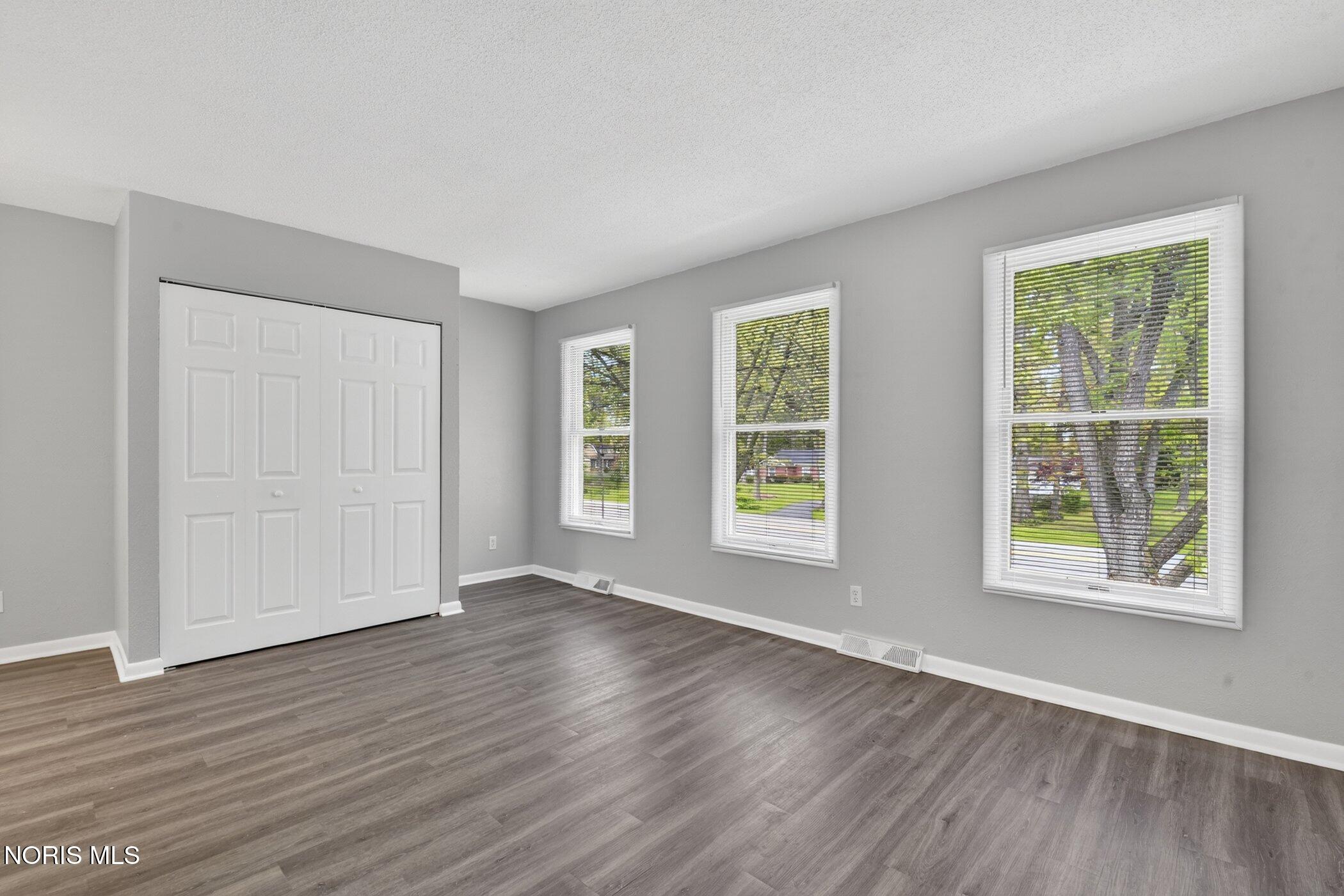 6715 Garden Road Maumee, OH 43537 - Photo 25 of 36 Gallery Image 25