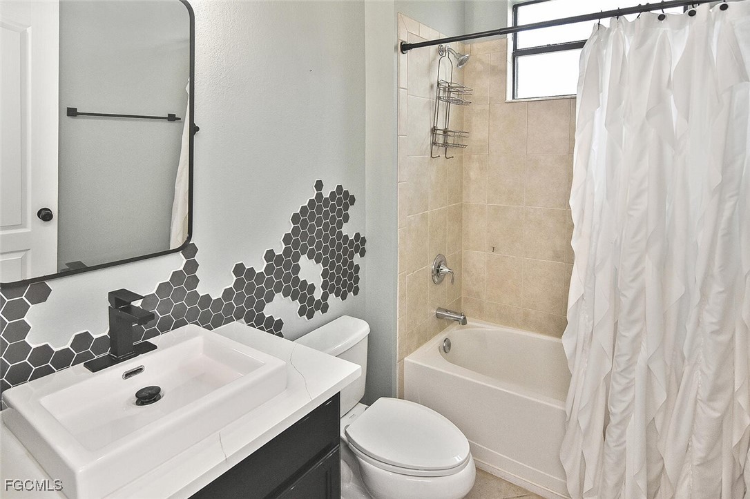 2738 Via Piazza Loop Fort Myers, FL 33905 - Photo 38 of 50