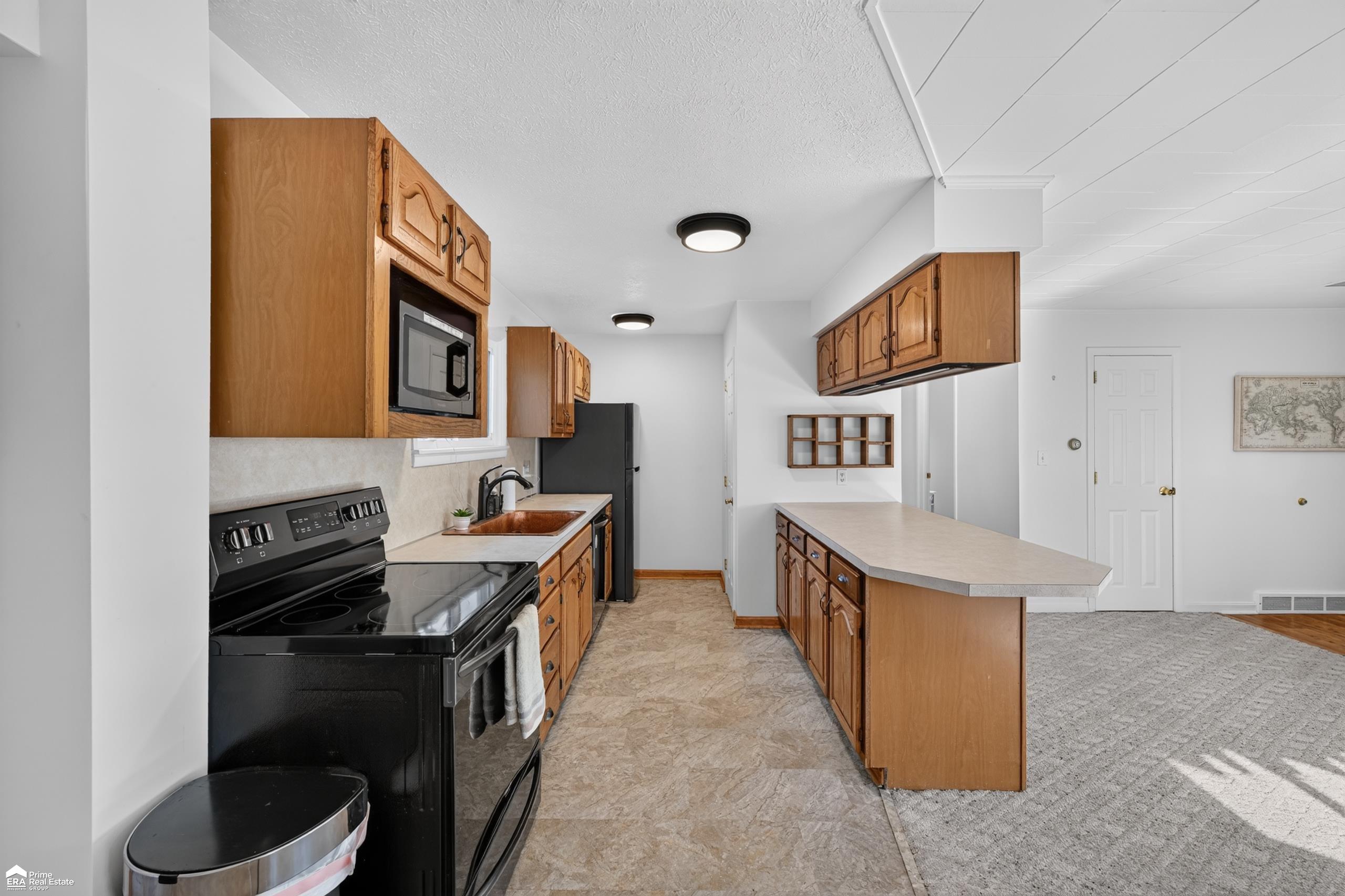 5293 Cole Road Bancroft, MI 48414 - Photo 11 of 55