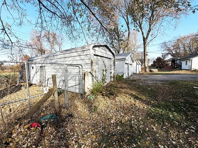 $189,900 | 410 Park Avenue, Buckner, MO 64016