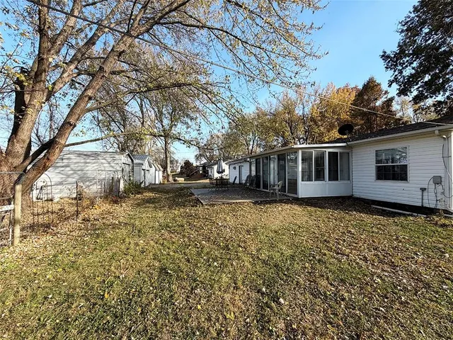 $189,900 | 410 Park Avenue, Buckner, MO 64016