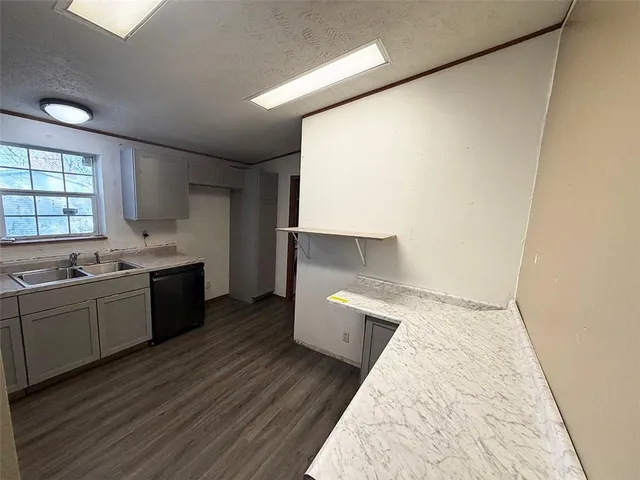 $189,900 | 410 Park Avenue, Buckner, MO 64016