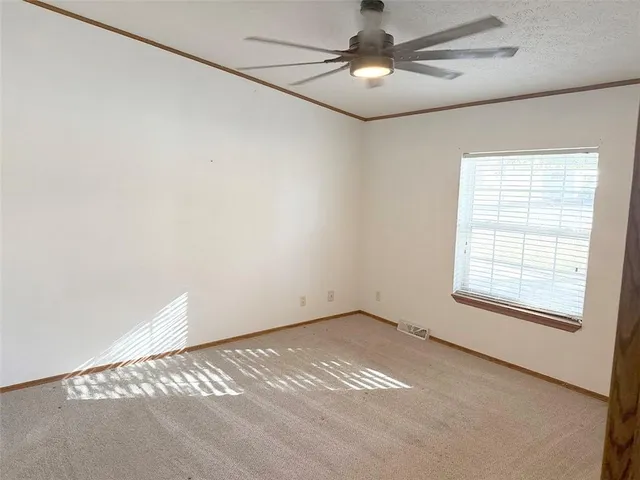 $189,900 | 410 Park Avenue, Buckner, MO 64016