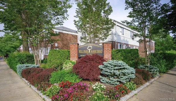 $375,000 | 221-51 Manor Road, Unit UPPR | Bellerose