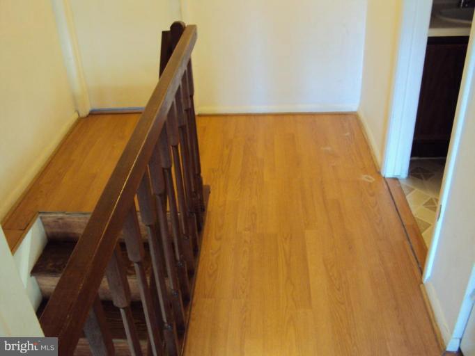 2829 Shepperton Terrace Silver Spring, MD 20904 - Photo 5 of 16 Hallway