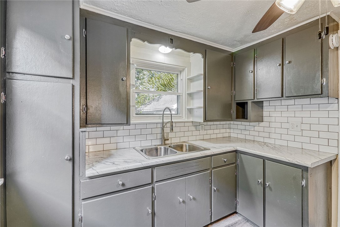 37 Chili Terrace Rochester, NY 14619 - Photo 13 of 27