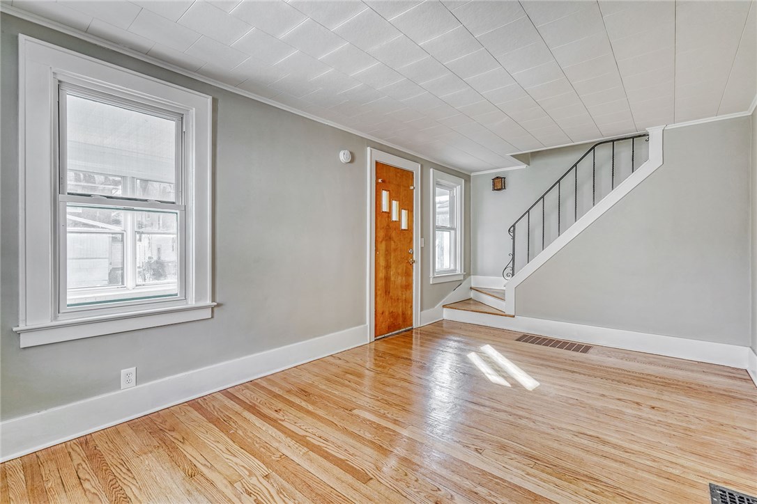 37 Chili Terrace Rochester, NY 14619 - Photo 6 of 27