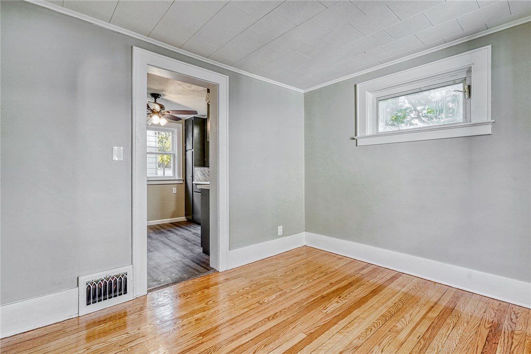 37 Chili Terrace Rochester, NY 14619 - Photo 8 of 27