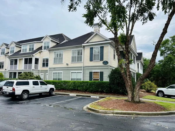 $2,950 | 130 River Landing Drive, Unit 4202, Daniel Island, SC 29492