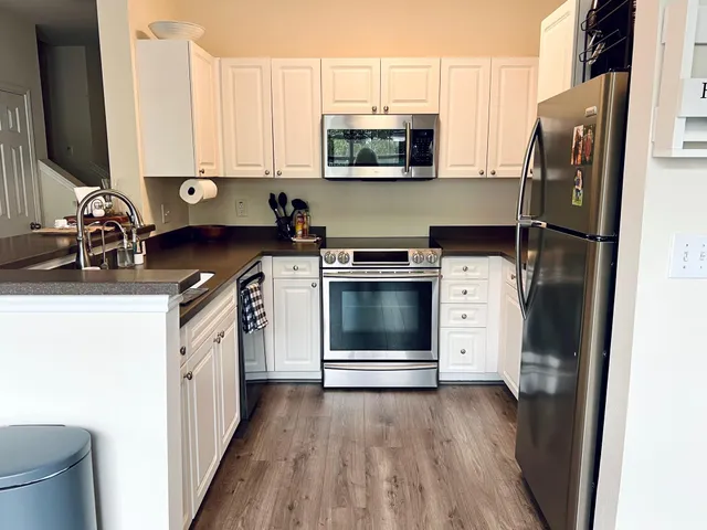 $2,950 | 130 River Landing Drive, Unit 4202, Daniel Island, SC 29492