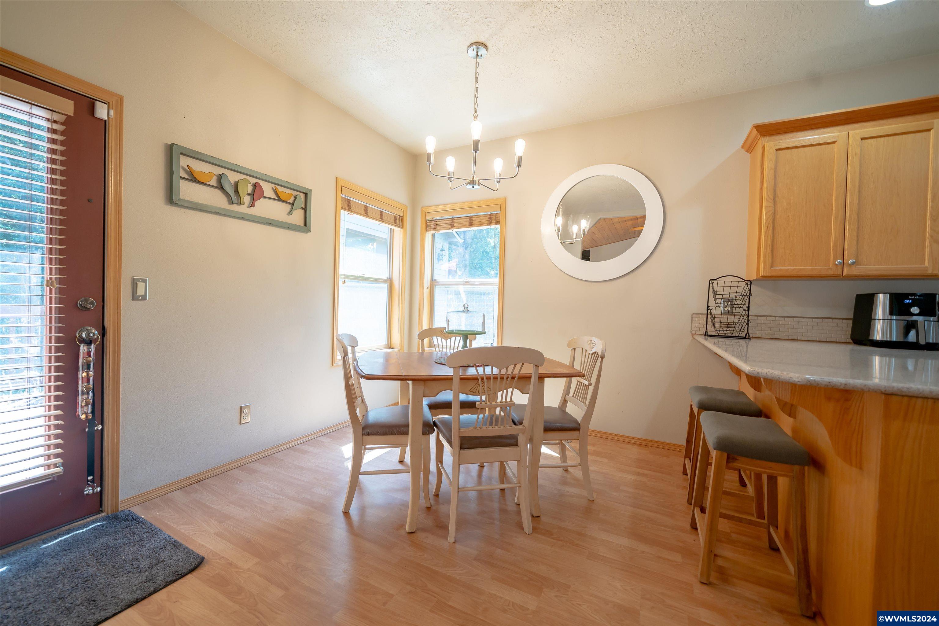 40957 North McCully Mountain Road Lyons, OR 97358 - Photo 9 of 37 Gallery Image 9