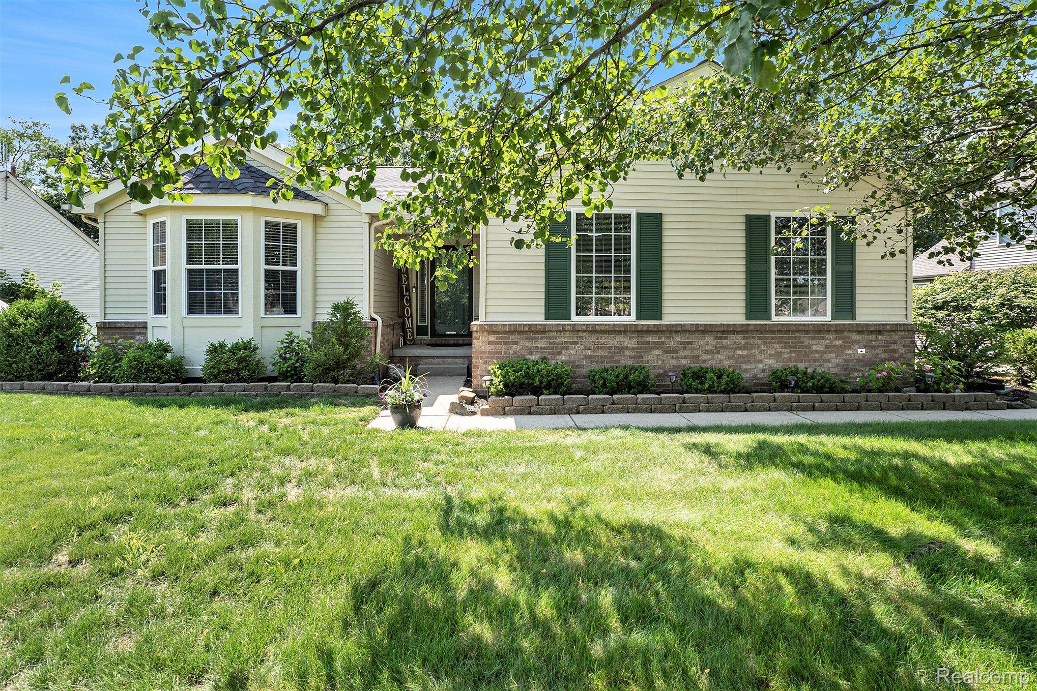 342 Sweet Briar Ridge Linden, MI 48451 - Photo 1 of 28 Welcome Home!