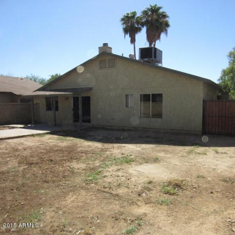 1726 East Apollo Road Phoenix, AZ 85042 - Photo 17 of 18 Extra Large Backyard