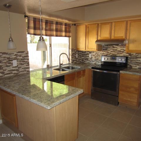 1726 East Apollo Road Phoenix, AZ 85042 - Photo 6 of 18 Kitchen3