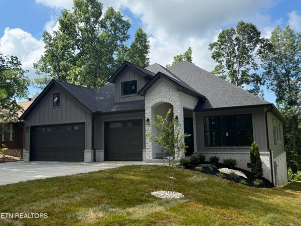 $690,000 | 260 Mialaquo Circle, Loudon, TN 37774