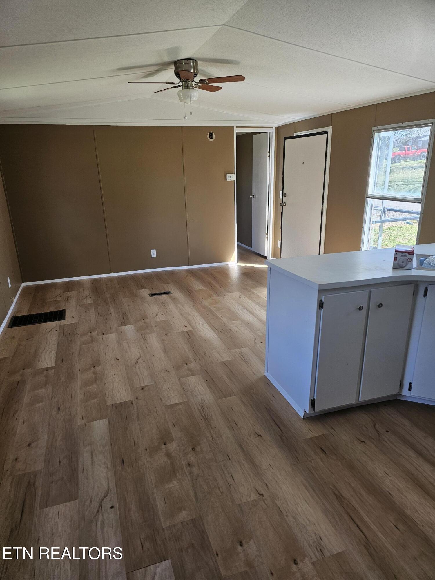 25 Pangle Street Englewood, TN 37329 - Photo 6 of 9 20250325_141357