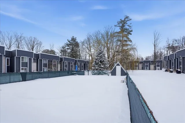 $310,000 | 8 Timber Lane, Unit 16, South Burlington, VT 05403