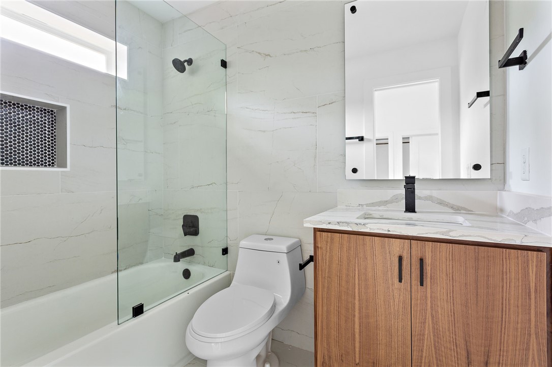 2813 Prado Street, Unit 2 Austin, TX 78702 - Photo 10 of 16