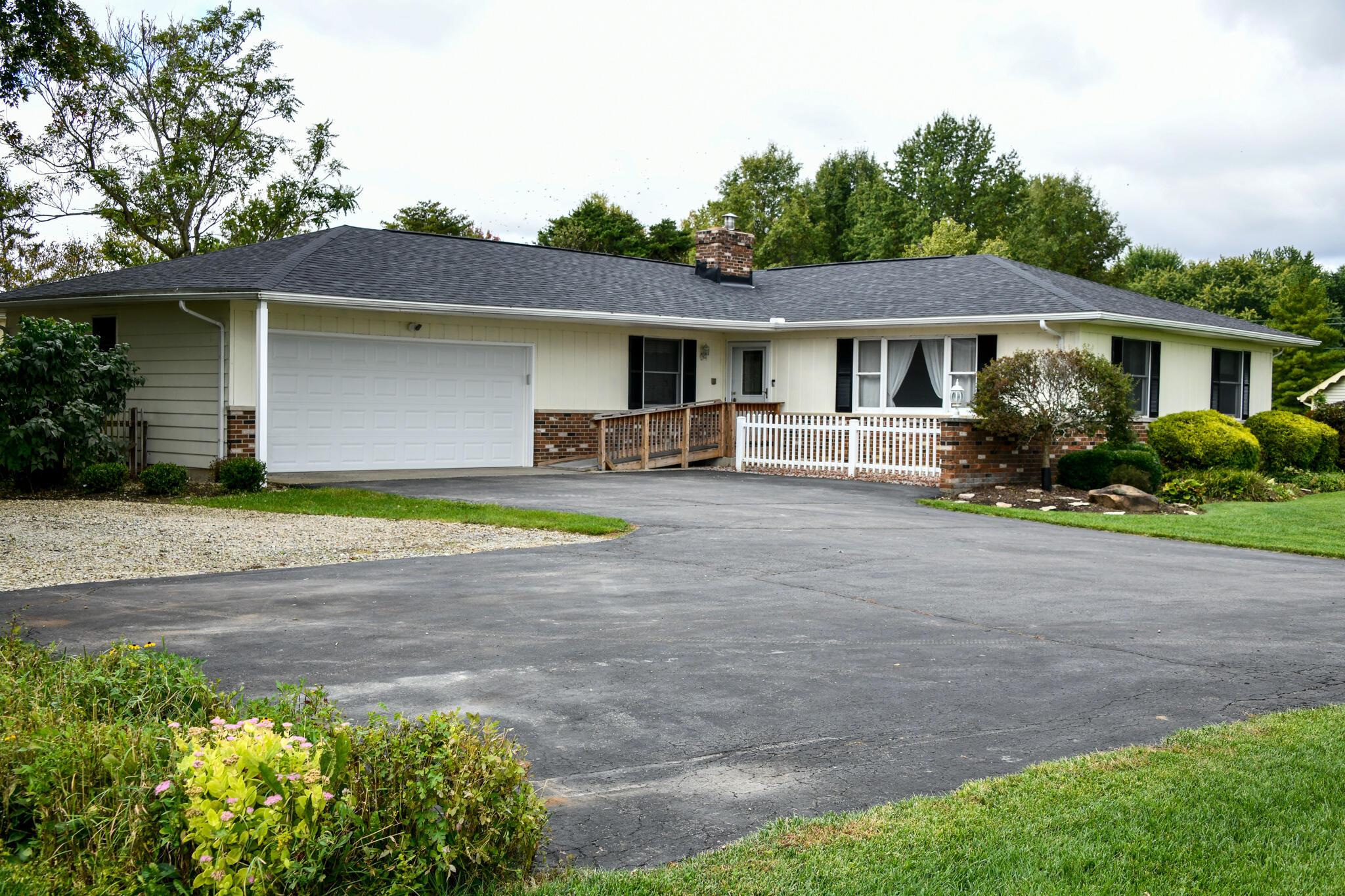 15743 Hagenderfer Road Plain City, OH 43064 - Photo 4 of 49 Extra Parking for Att. 2 Car Garage
