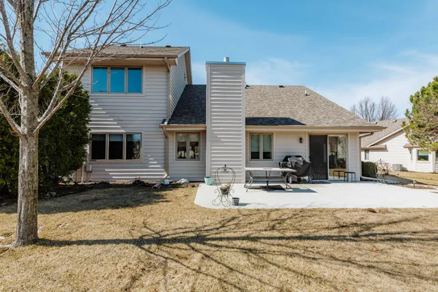 $364,900 | 443 Quail Point Drive, Mount Pleasant, WI 53406