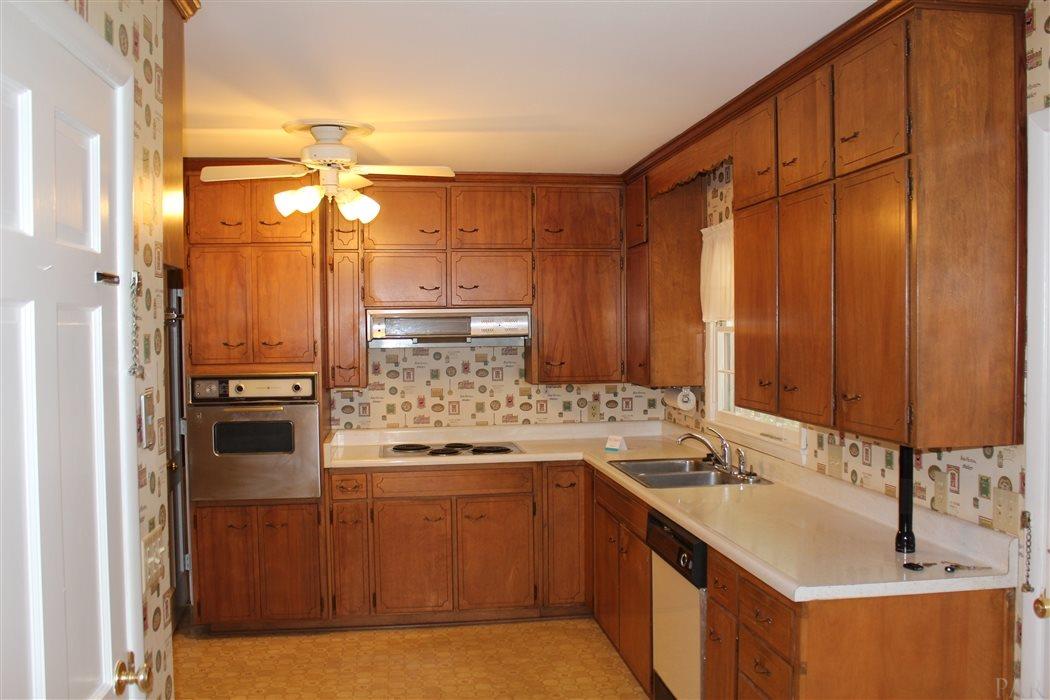4085 Aiken Road Pensacola, FL 32503 - Photo 12 of 15 Gallery Image 12
