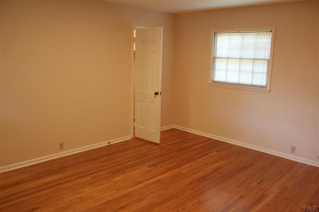 4085 Aiken Road Pensacola, FL 32503 - Photo 5 of 15 Gallery Image 5