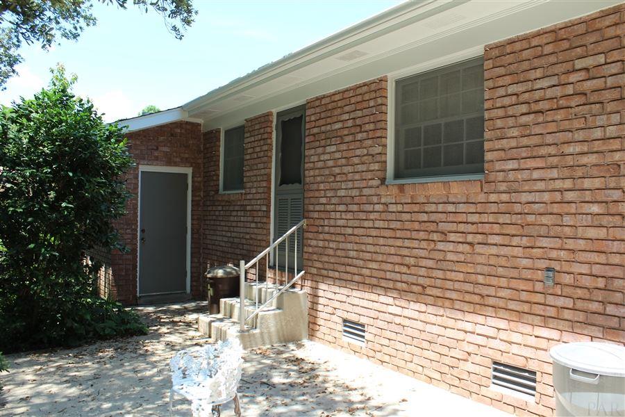 4085 Aiken Road Pensacola, FL 32503 - Photo 8 of 15 Gallery Image 8