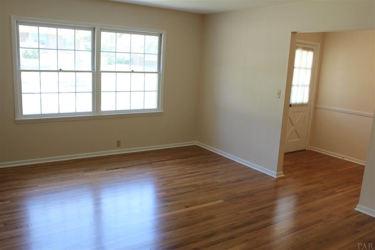 4085 Aiken Road Pensacola, FL 32503 - Photo 10 of 15 Gallery Image 10