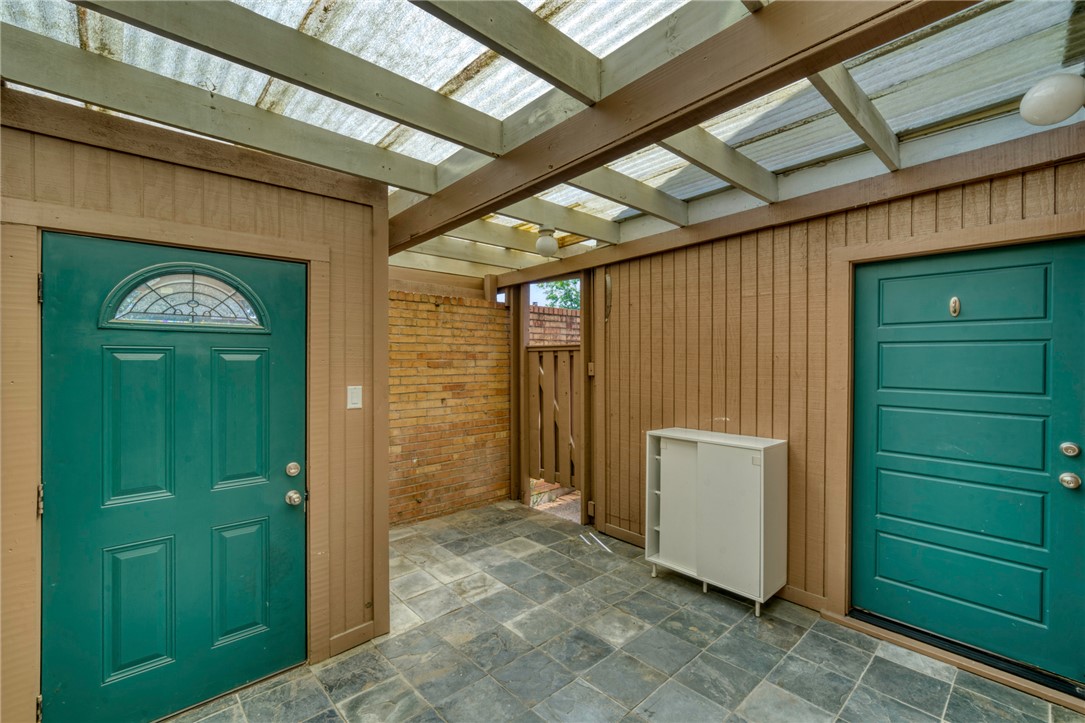 1513 Wolf Run College Station, TX 77840 - Photo 5 of 33 Entrance to property