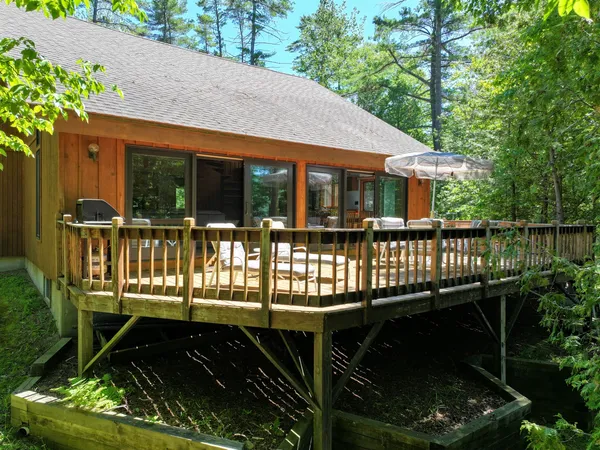 $809,000 | 381 Corlear Drive, Willsboro, NY 12996