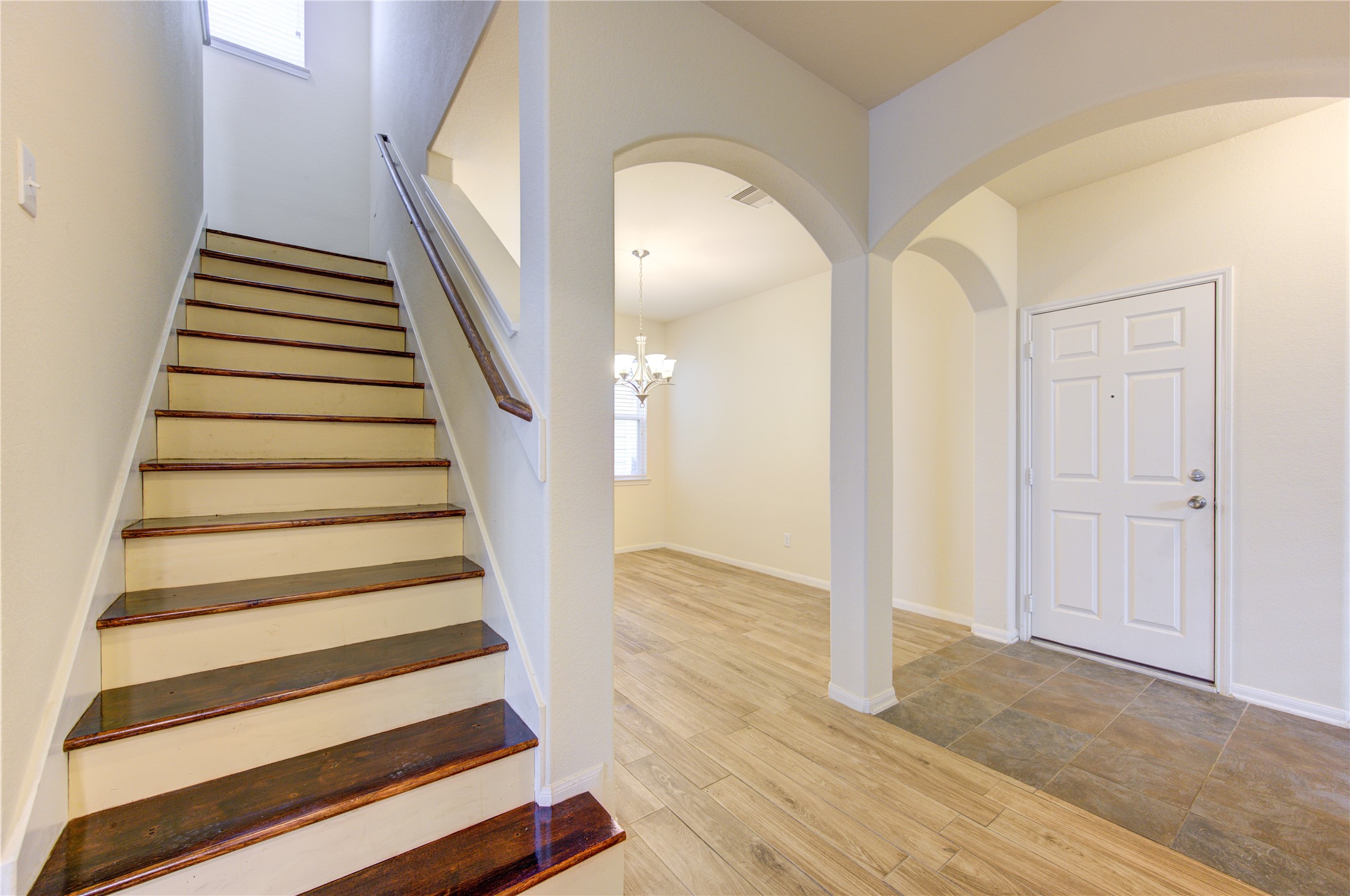 6518 Wilshire Ridge Houston, TX 77040 - Photo 8 of 30 Stairway leading to the second level of the home.