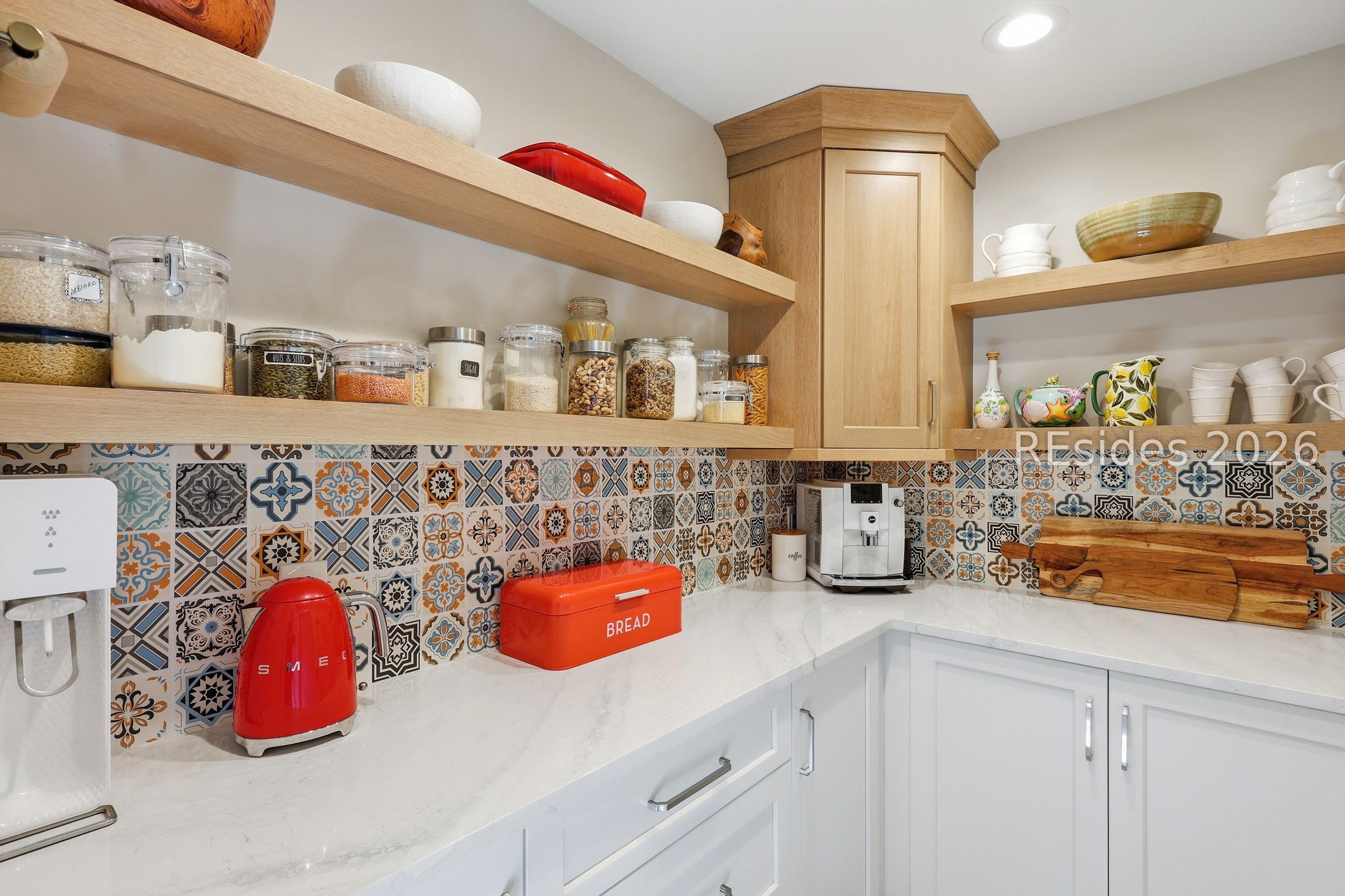 28 Pine Island Road Hilton Head Island, SC 29928 - Photo 23 of 84 PANTRY / COFFEE BAR DETAILS