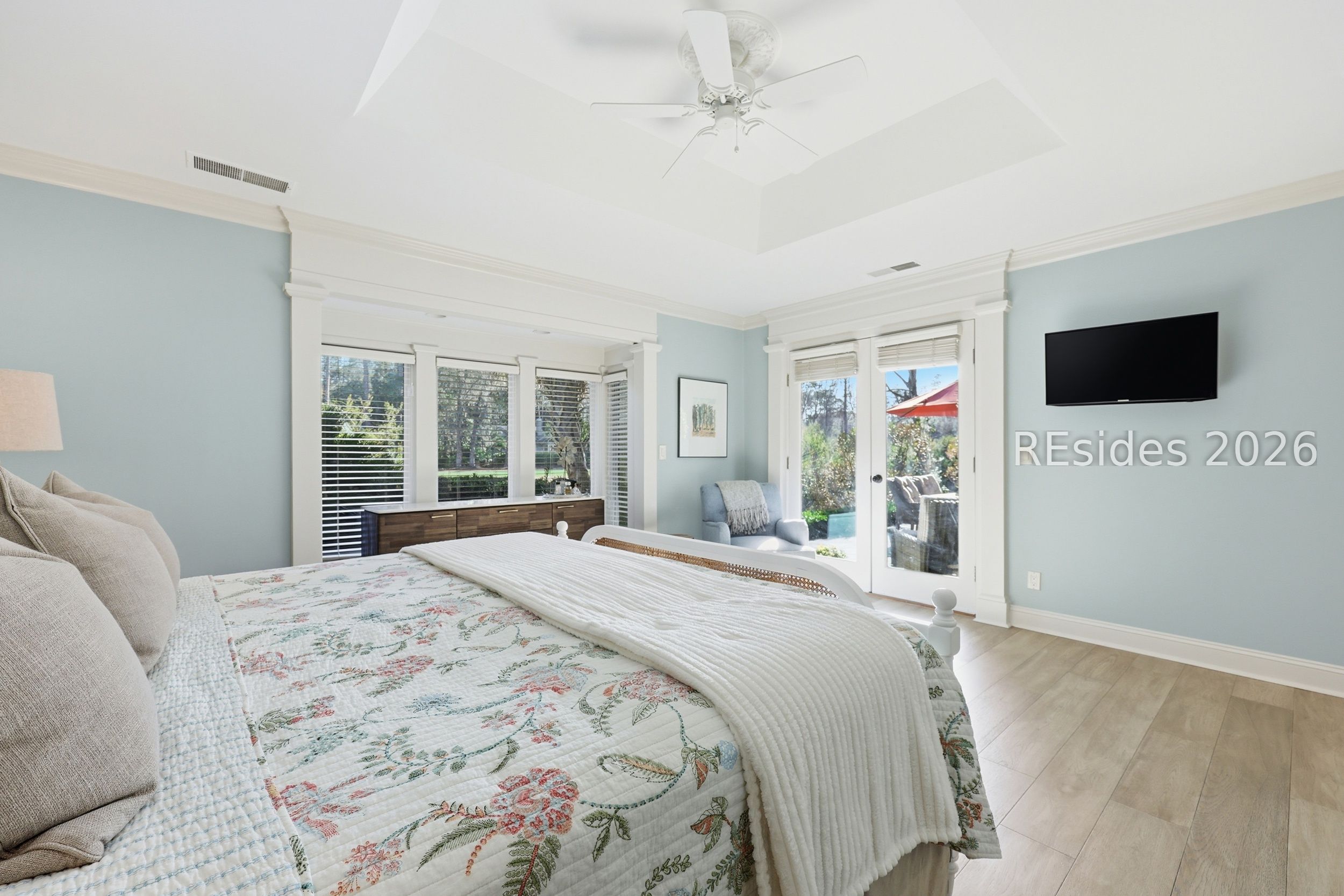 28 Pine Island Road Hilton Head Island, SC 29928 - Photo 30 of 84 PRIMARY SUITE - ALTERNATE VIEW