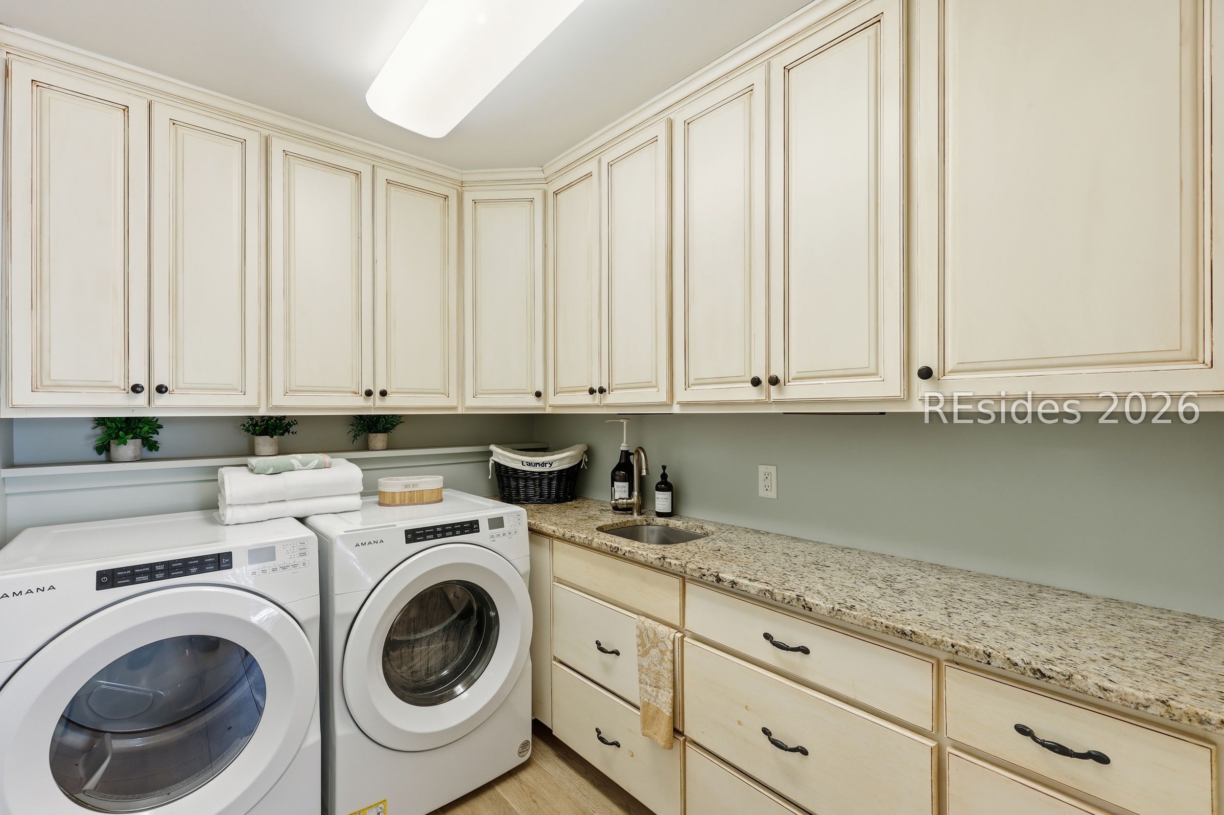 28 Pine Island Road Hilton Head Island, SC 29928 - Photo 50 of 84 UTILITY - LAUNDRY