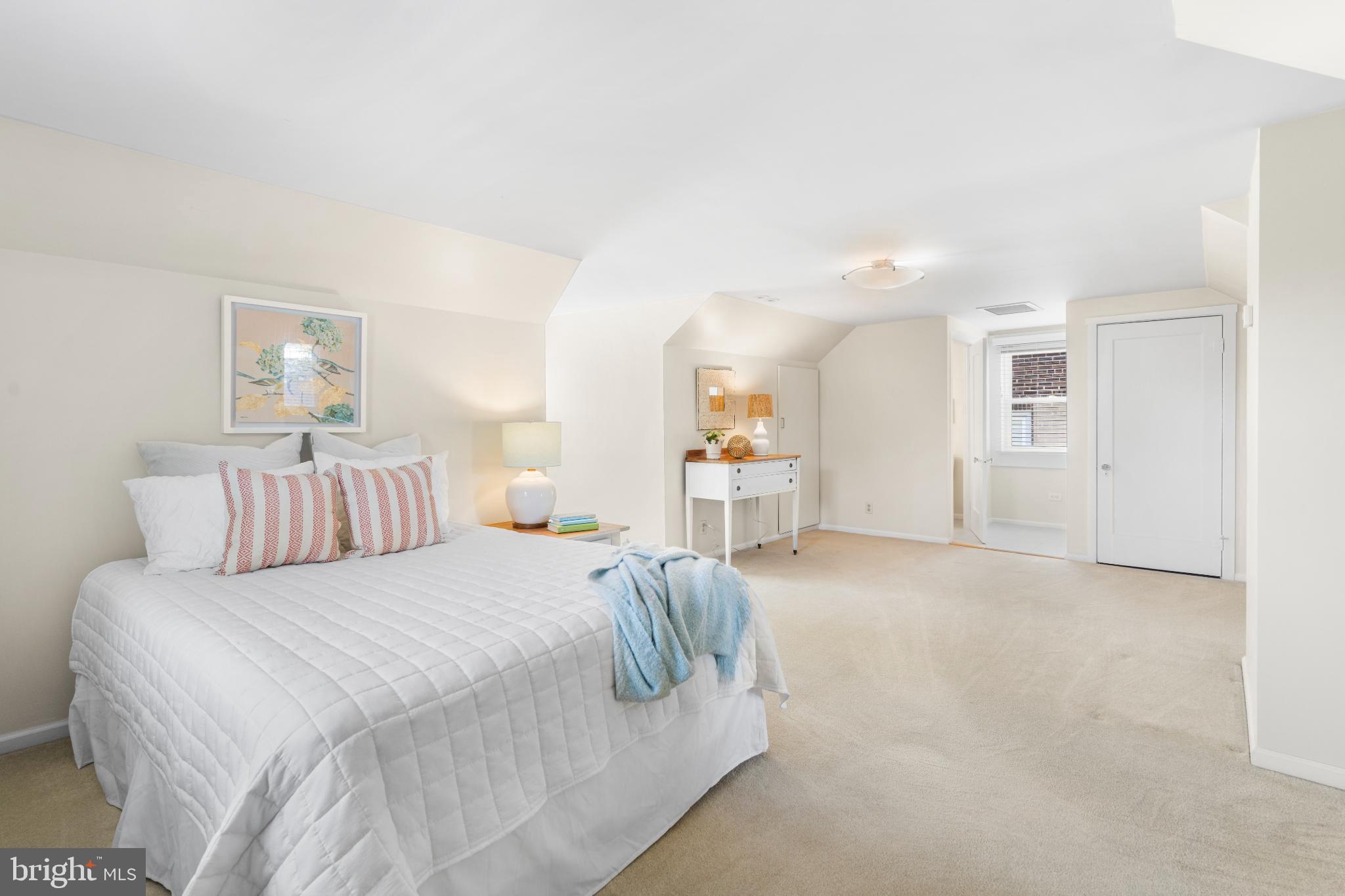 532 Overbrook Road Baltimore, MD 21212 - Photo 32 of 44 a large white bed in a white room