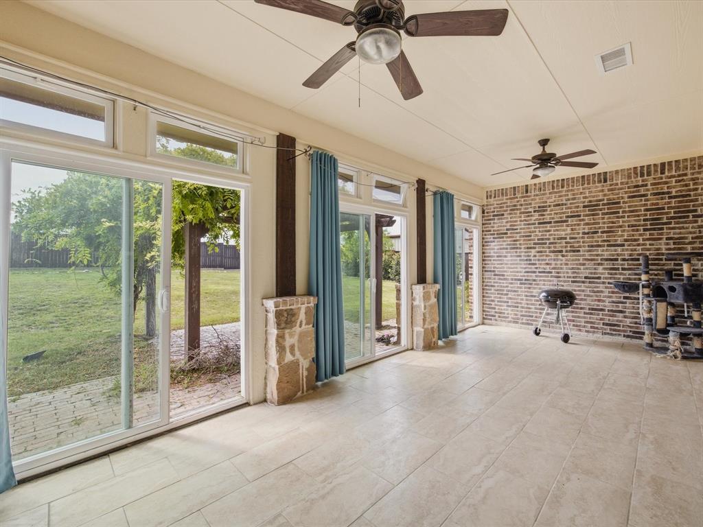1032 Justin Drive Springtown, TX 76082 - Photo 30 of 40