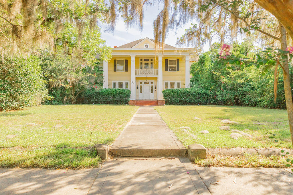 701 Hampton Street Walterboro, SC 29488 - Photo 2 of 64 3T6A1020