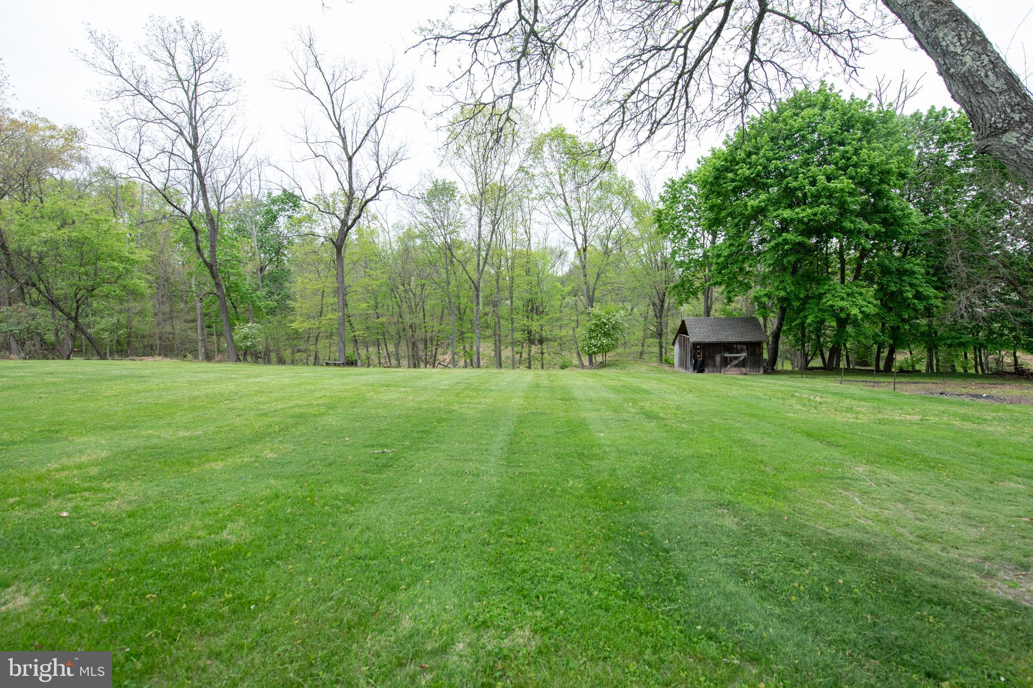 423 Brownsburg Road, Unit W Newtown, PA 18940 - Photo 36 of 109 Backyard