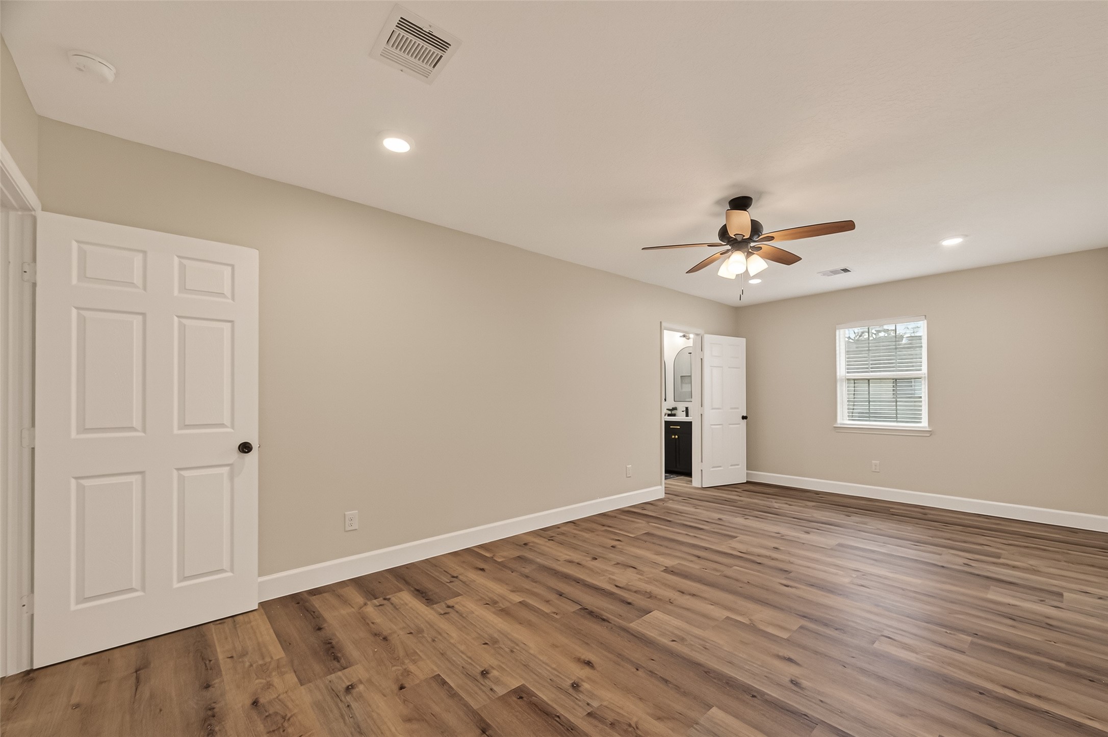 917 South Main Street Highlands, TX 77562 - Photo 31 of 45 a view of an empty room with a window